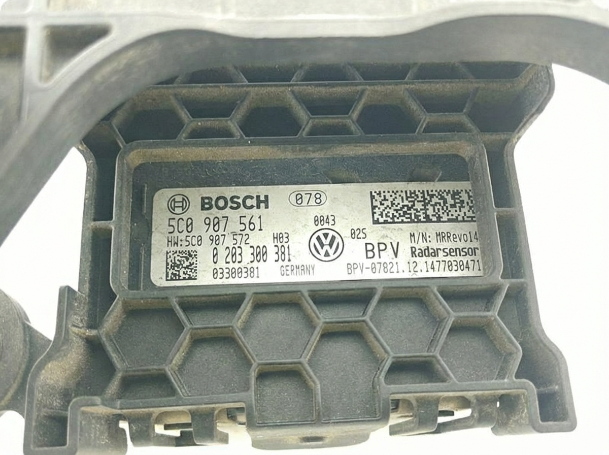 2015-2018 Volkswagen Jetta Radar Adaptive Cruise Control Sensor - Front (Used OEM)