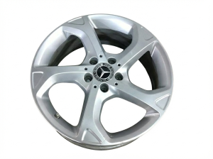 2018-2020 Mercedes-Benz GLA250 17x7 5-Spoke Alloy Wheel (Used OEM)