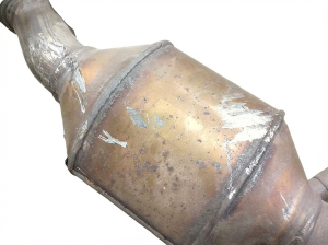 2009-2013 GMC Sierra 1500 Catalytic Converter with Front Exhaust Pipe (EPA Re-Certified OEM)