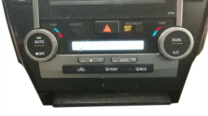 2012-2014 Toyota Camry Automatic Temperature Control Assembly (Used OEM)