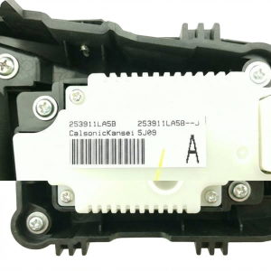 2011-2013 INFINITI QX56 Radio and Temperature Control Panel (Used OEM)