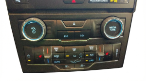 2016-2017 Ford Explorer AM-FM-XM-CD Radio Receiver (Used OEM)