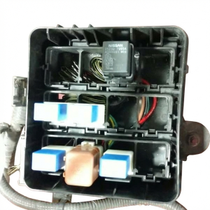 2011-2012 Nissan LEAF Underhood Engine Fuse Box Assembly (Used OEM)