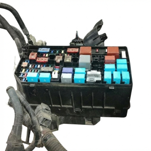 2010-2011 Lexus GX460 Black Underhood Engine Fuse Box Assembly (Used OEM)
