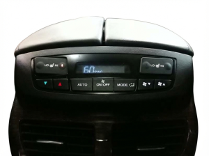 2010-2013 Acura MDX Automatic Temperature Control Module - Rear (Used OEM)