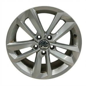 2020-2021 Volkswagen Passat 17x7 10-Spoke Alloy Wheel (Used OEM)