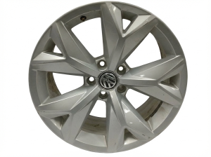 2018-2020 Volkswagen Atlas 18x8 Y-Spoke Painted Silver Alloy Wheel (Used OEM)