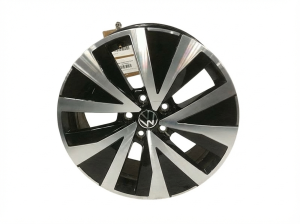 2022-2025 Volkswagen Taos Black 18x7 Multi-Spoke Machined Black Alloy Wheel (Used OEM)