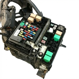OEM Underhood Engine Fuse Box Assembly for 2019-2021 Hyundai TUCSON, Tucson (OEM)
