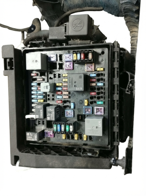 2020-2025 Cadillac XT6 Underhood Fuse Box Assembly (Used OEM)