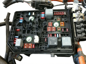 OEM Underhood Engine Fuse Box Assembly for 2016-2018 Chevrolet & General Motors