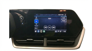 2024-2025 Chevrolet Trax 8-Inch Infotainment Display Screen (Used OEM)
