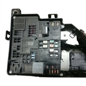 2016-2023 Volvo XC90 Underhood Engine Fuse Box Assembly (Used OEM)