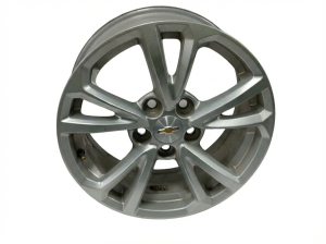 2016-2017 Chevrolet Equinox 17-inch Silver Painted Alloy Wheel (Used OEM)