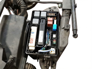 2013 Lexus GS350 Underhood Fuse Box Assembly - Left (Driver) (Used OEM)