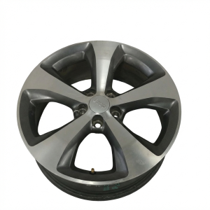 2020-2022 Jeep Cherokee Gray 18x7 5-Spoke Polished Gray Alloy Wheel (Used OEM)