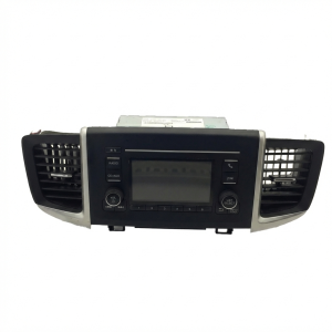 2017-2018 Honda Ridgeline AM-FM Radio with Display (Used OEM)