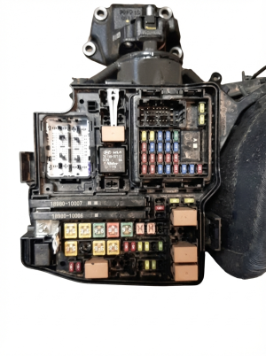 2024-2025 Hyundai Santa Fe Underhood Engine Fuse Box Assembly (Used OEM)