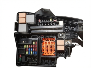 2020-2023 Hyundai Sonata Underhood Engine Fuse Box Assembly (Used OEM)