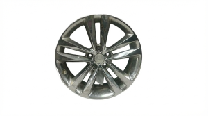 2014-2015 Kia Sorento 19x7.5 V-Spoke Bright PVD Alloy Wheel (Used OEM)