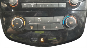 2016 Nissan Rogue Manual Temperature Control Module (Used OEM)