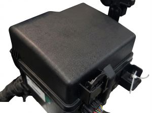 2016-2018 Kia Sorento Underhood Fuse Box Assembly (Used OEM)