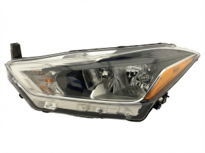 2018-2020 Nissan Kicks Headlight Assembly - Left (Driver) (Used OEM)