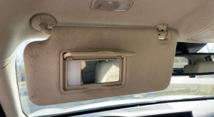 2017-2019 INFINITI QX30 Gray Illuminated Sun Visor - Right (Passenger) (Used OEM)