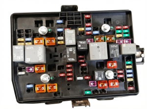 2024-2025 Chevrolet Silverado 1500 Underhood Fuse Box Assembly (Used OEM)