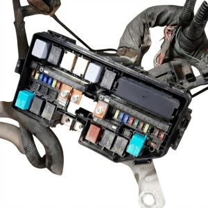 2019-2020 Acura TLX Underhood Engine Fuse Box Assembly (Used OEM)