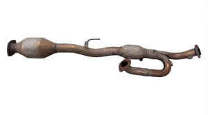 OEM Rear Catalytic Converter for 2007-2018 Lexus & Toyota • Avalon, Camry, ES350, Venza - Front