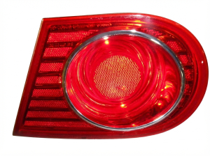 2004-2006 Kia Amanti Trunk Lid Tail Light Assembly - Right (Passenger) (Used OEM)