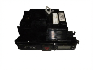 2001-2006 Suzuki XL-7 Temperature Control Module (Used OEM)