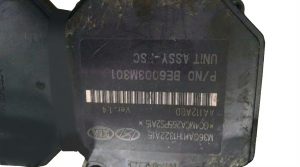 2013 Hyundai Santa Fe ABS Control Module Assembly (Used OEM)