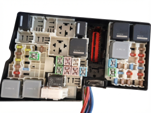 OEM Underhood Engine Fuse Box Assembly for 2019 Ford ESCAPE (OEM)