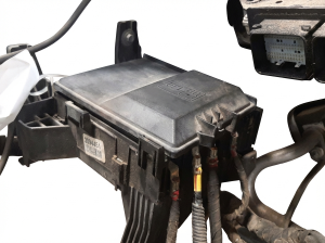 2018-2020 Ford F-150 Engine Compartment Fuse Box (Used OEM)