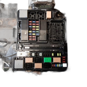 2018-2019 Hyundai Sonata Underhood Engine Fuse Box Assembly (Used OEM)