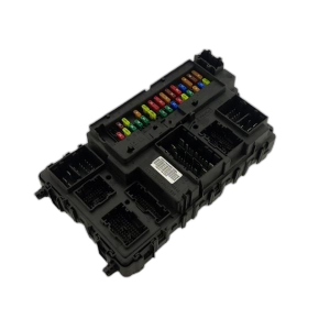 2018 Lincoln MKX Multifunction Smart Junction Box Control Module (Used OEM)