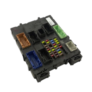 2017-2019 Ford Escape Passive Keyless Entry and Remote Function Actuator Module (Used OEM)