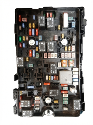 2018 Chrysler Pacifica Underhood Fuse Box Assembly (Used OEM)