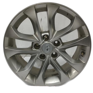 2019-2020 Hyundai Santa Fe 17x7 10-Spoke Silver Painted Alloy Wheel (Used OEM)