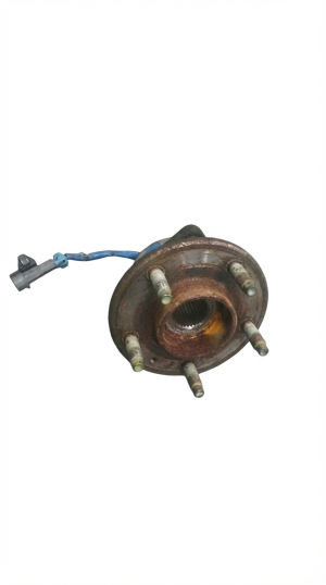2005-2011 Cadillac STS Front Hub Assembly (Used OEM)