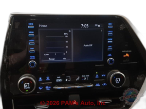 2020-2023 Toyota Highlander 8-Inch Display Screen and Radio Receiver (Used OEM)