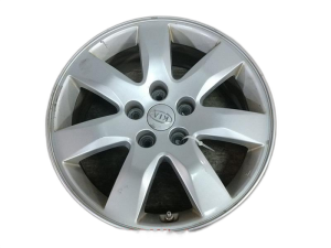 2011-2013 Kia Sorento Silver 17x7 7-Spoke Silver Painted Alloy Wheel (Remanufactured OEM)