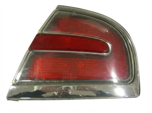 1997-1998 Buick Park Avenue Quarter Panel Mounted Tail Light Assembly - Right (Passenger) (Used OEM)
