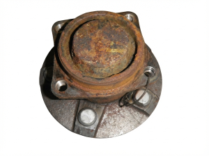 2003-2008 Pontiac Vibe Hub Assembly without ABS - Rear (Used OEM)