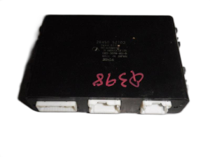 2005 Nissan Quest Theft and Locking Control Module (Used OEM)