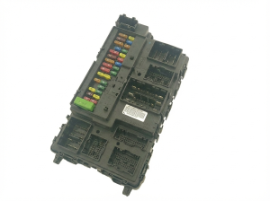 2016 Lincoln MKZ Multi-Function Body Control Module (Used OEM)