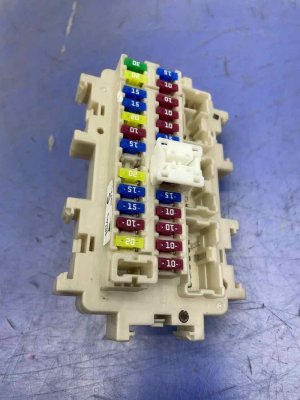 2017-2020 Nissan Armada Cabin Fuse Relay Junction Block - Front (Used OEM)