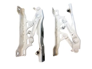 2022-2025 Genesis GV70 Hood Hinge Set - Front, Right (Passenger) (Used OEM)